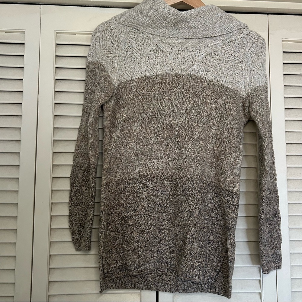 JEANNE PIERRE Ombre Cable-Knit Cowl Sweater - Cream & Brown